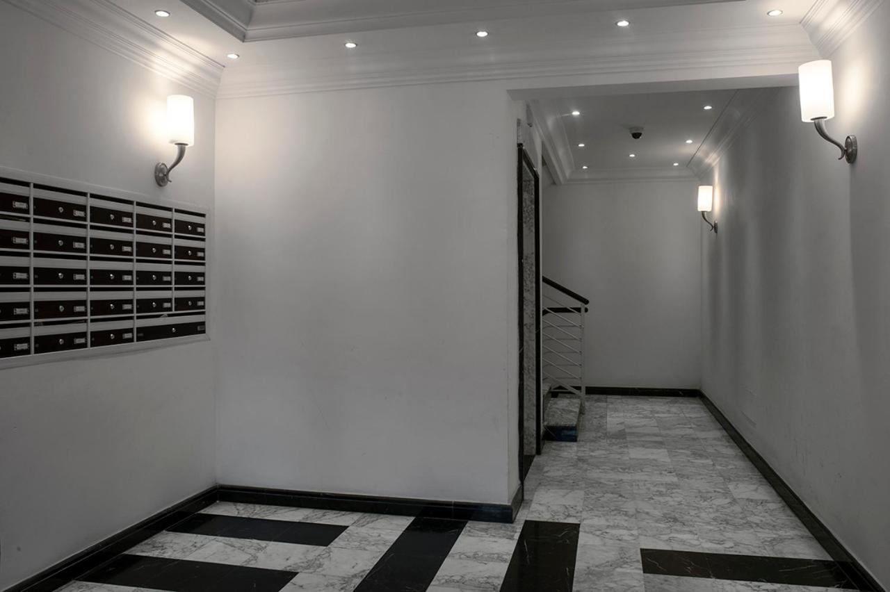 Penthouse 40 In Trastevere With Seasonally Jacuzzi Rome Exterior photo